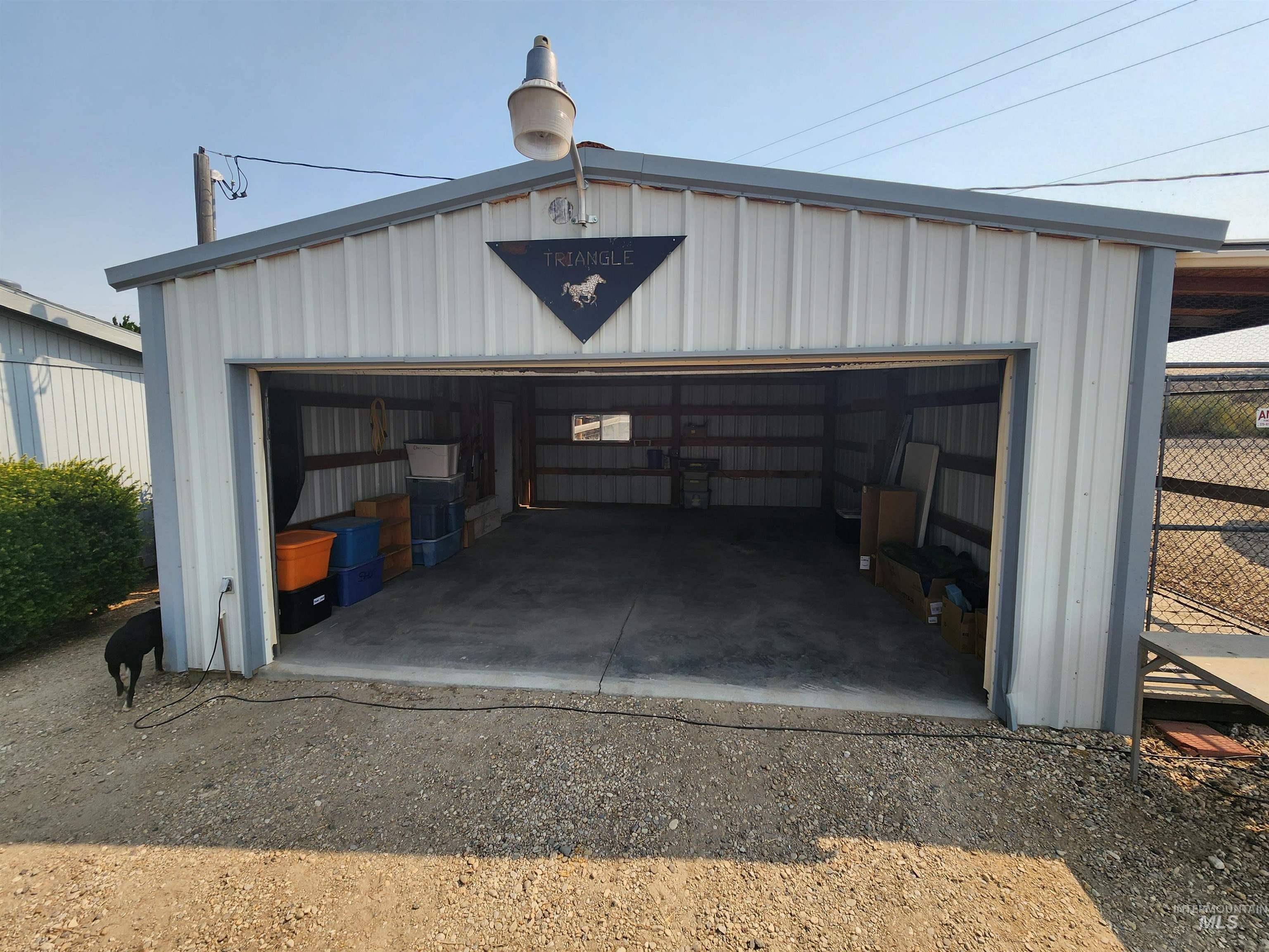 7001 S Robinson Rd, Melba, Idaho 83641, 3 Bedrooms, 2 Bathrooms, Residential For Sale, Price $650,000,MLS 98997078