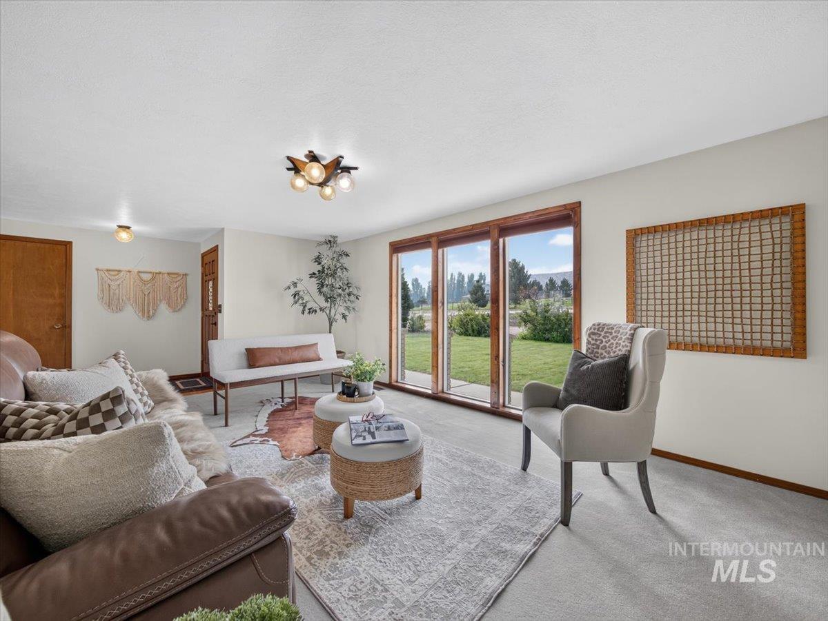 7300 Mustang Lane, Emmett, Idaho 83617, 4 Bedrooms, 3 Bathrooms, Residential For Sale, Price $1,100,000,MLS 98997080