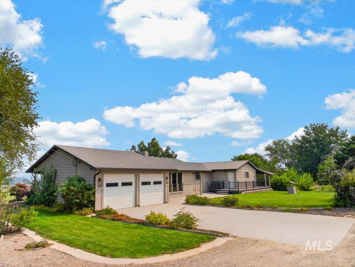 7300 Mustang Lane, Emmett, Idaho 83617, 4 Bedrooms, 3 Bathrooms, Residential For Sale, Price $1,100,000,MLS 98997080