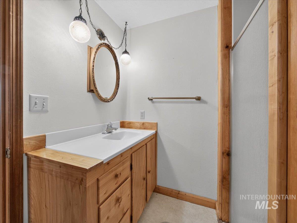 7300 Mustang Lane, Emmett, Idaho 83617, 4 Bedrooms, 3 Bathrooms, Residential For Sale, Price $1,100,000,MLS 98997080