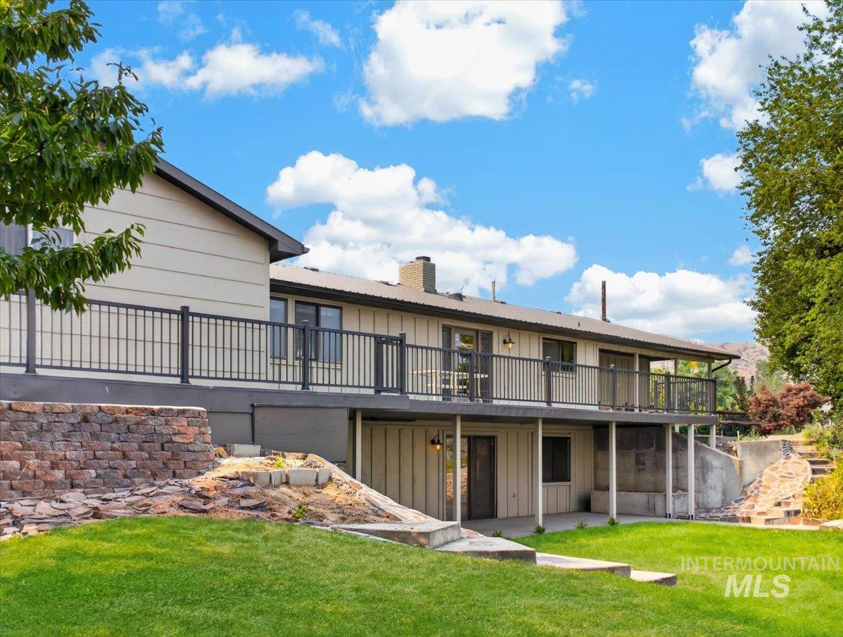 7300 Mustang Lane, Emmett, Idaho 83617, 4 Bedrooms, 3 Bathrooms, Residential For Sale, Price $1,100,000,MLS 98997080