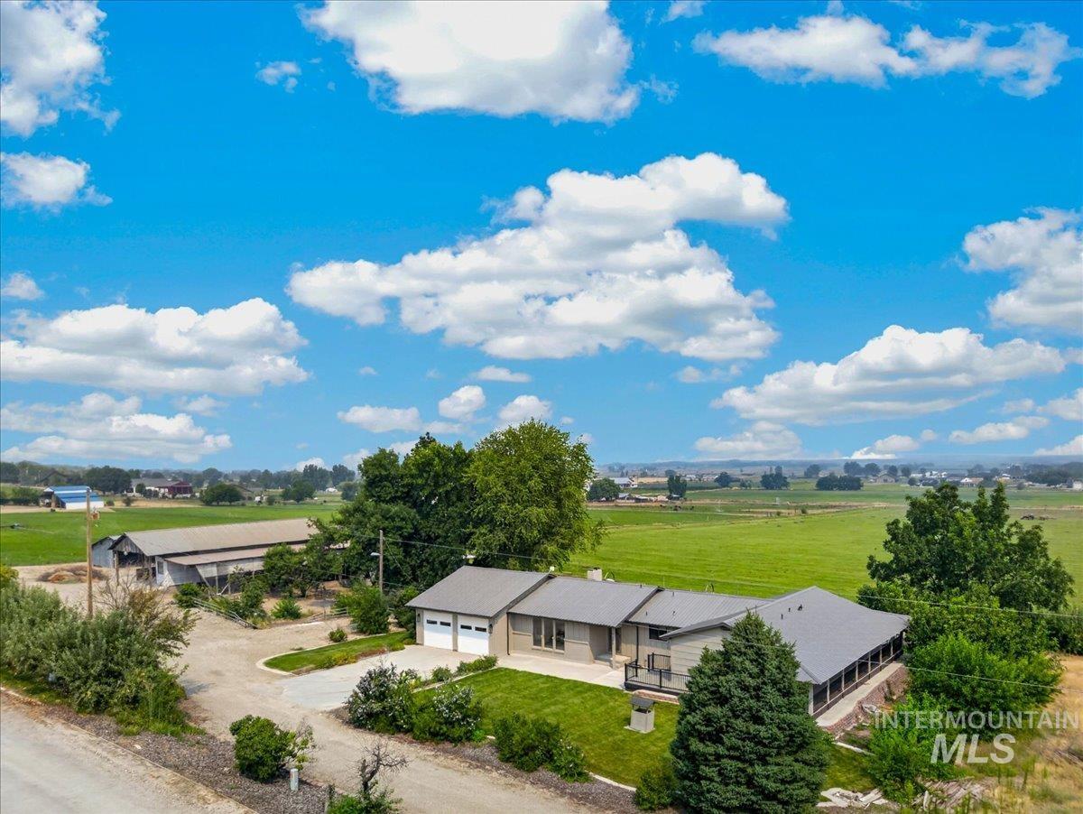7300 Mustang Lane, Emmett, Idaho 83617, 4 Bedrooms, 3 Bathrooms, Residential For Sale, Price $1,100,000,MLS 98997080