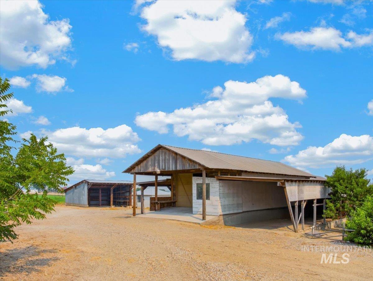 7300 Mustang Lane, Emmett, Idaho 83617, 4 Bedrooms, 3 Bathrooms, Residential For Sale, Price $1,100,000,MLS 98997080