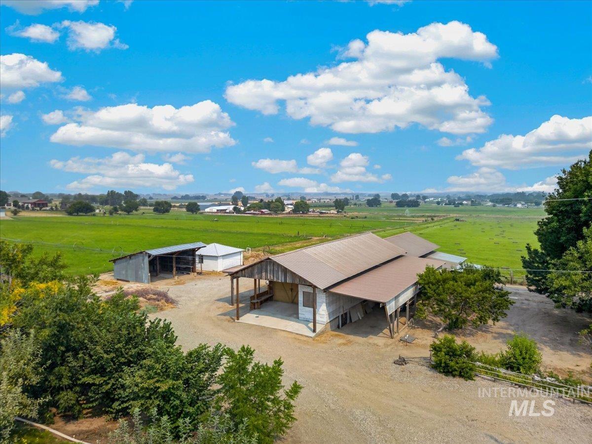 7300 Mustang Lane, Emmett, Idaho 83617, 4 Bedrooms, 3 Bathrooms, Residential For Sale, Price $1,100,000,MLS 98997080