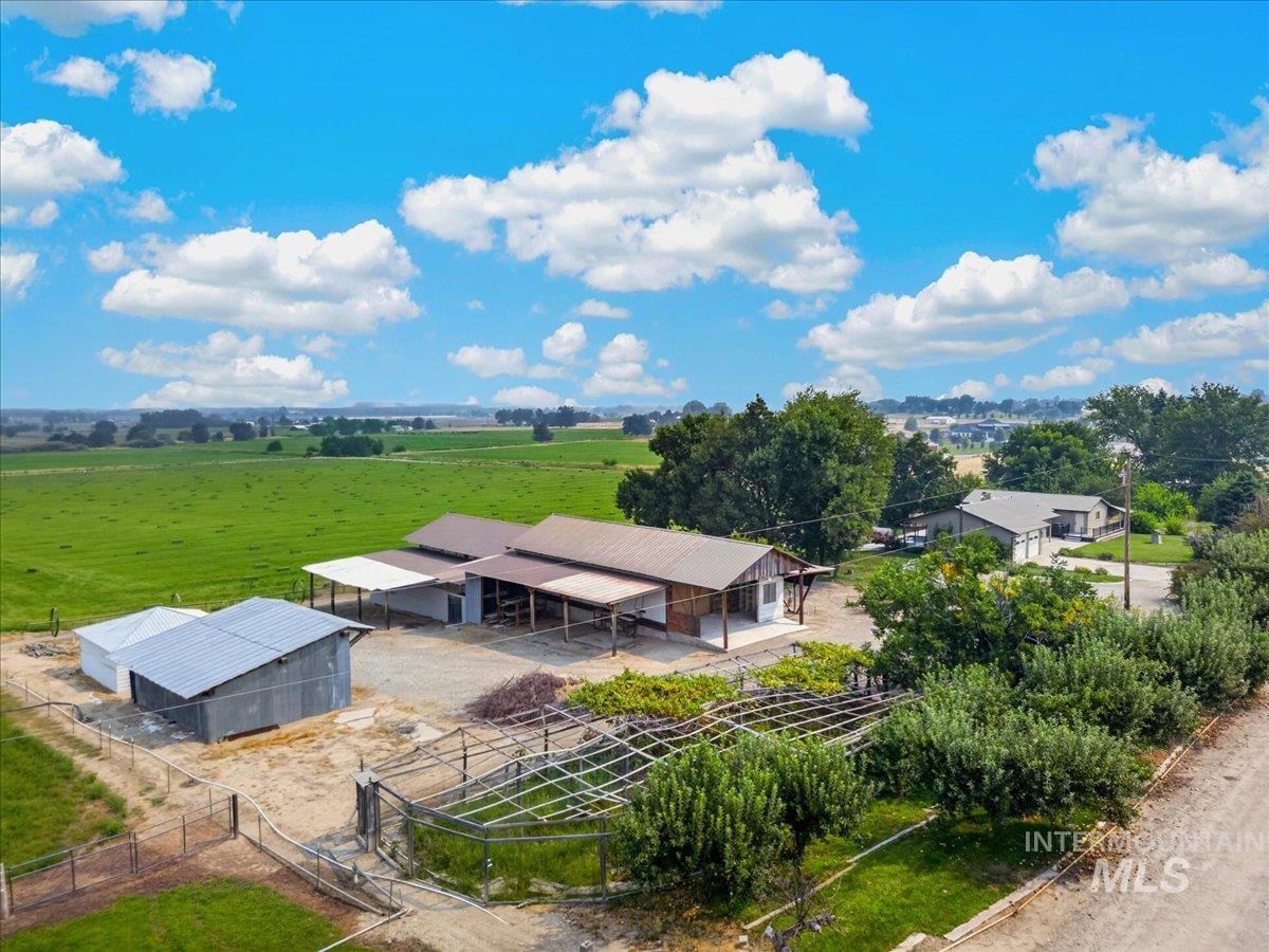 7300 Mustang Lane, Emmett, Idaho 83617, 4 Bedrooms, 3 Bathrooms, Residential For Sale, Price $1,100,000,MLS 98997080