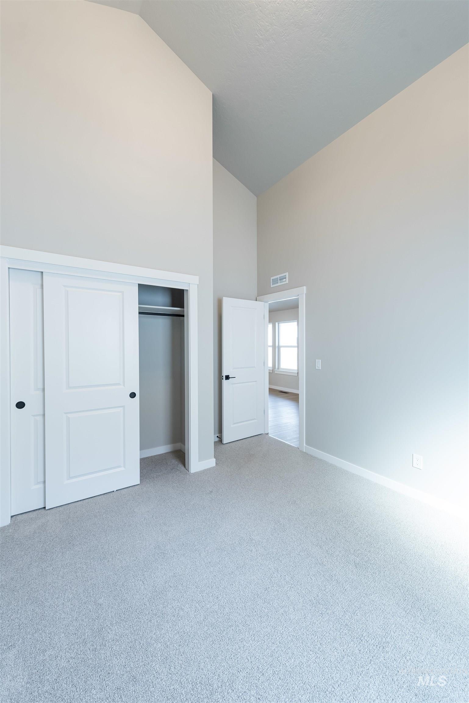 335 E. Chevy Dr., Boise, Idaho 83716, 3 Bedrooms, 2 Bathrooms, Residential For Sale, Price $374,900,MLS 98997082
