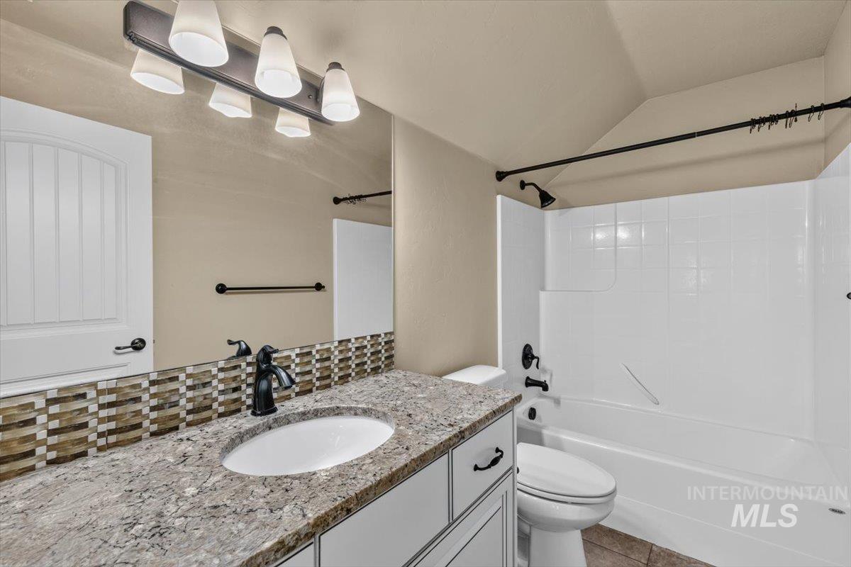 654 S Whisperwood way, Boise, Idaho 83709, 3 Bedrooms, 3 Bathrooms, Residential For Sale, Price $609,999,MLS 98997085