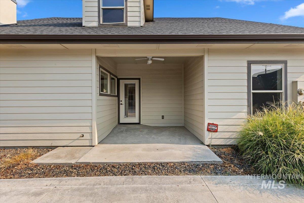 654 S Whisperwood way, Boise, Idaho 83709, 3 Bedrooms, 3 Bathrooms, Residential For Sale, Price $609,999,MLS 98997085
