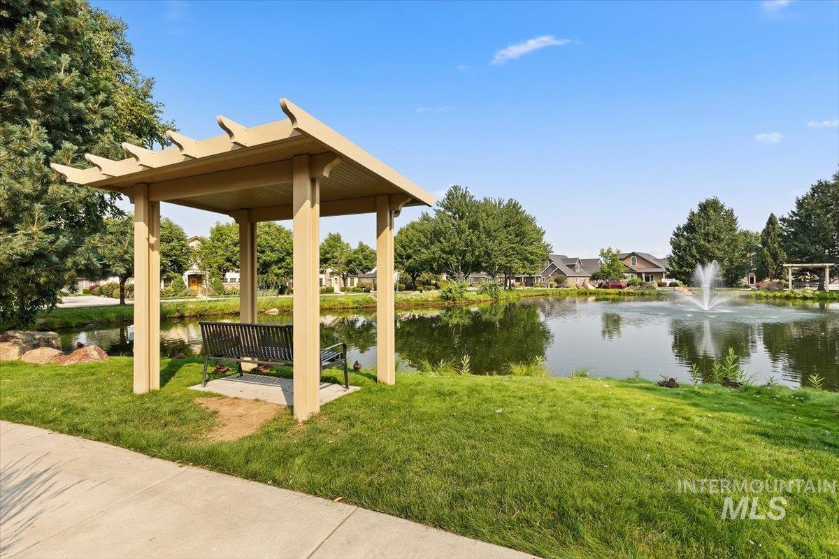 654 S Whisperwood way, Boise, Idaho 83709, 3 Bedrooms, 3 Bathrooms, Residential For Sale, Price $609,999,MLS 98997085
