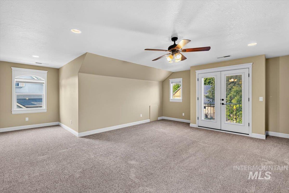 654 S Whisperwood way, Boise, Idaho 83709, 3 Bedrooms, 3 Bathrooms, Residential For Sale, Price $609,999,MLS 98997085