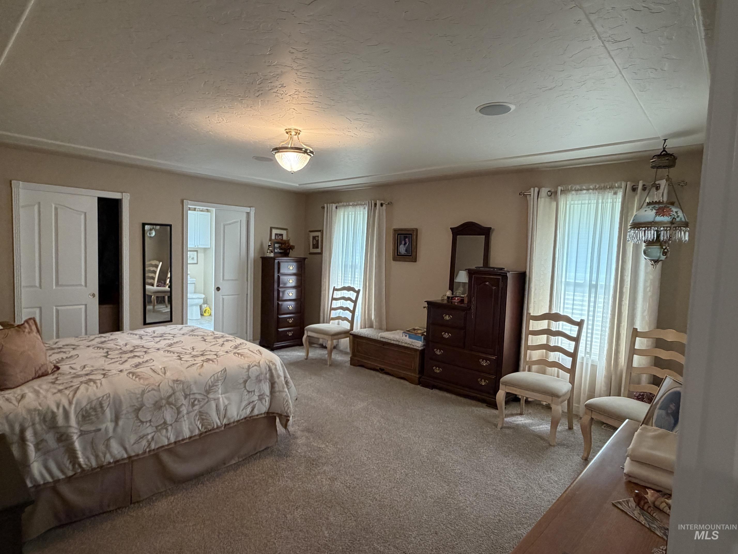 3203 4th Street, Lewiston, Idaho 83501, 3 Bedrooms, 2.5 Bathrooms, Residential For Sale, Price $500,000,MLS 98997090