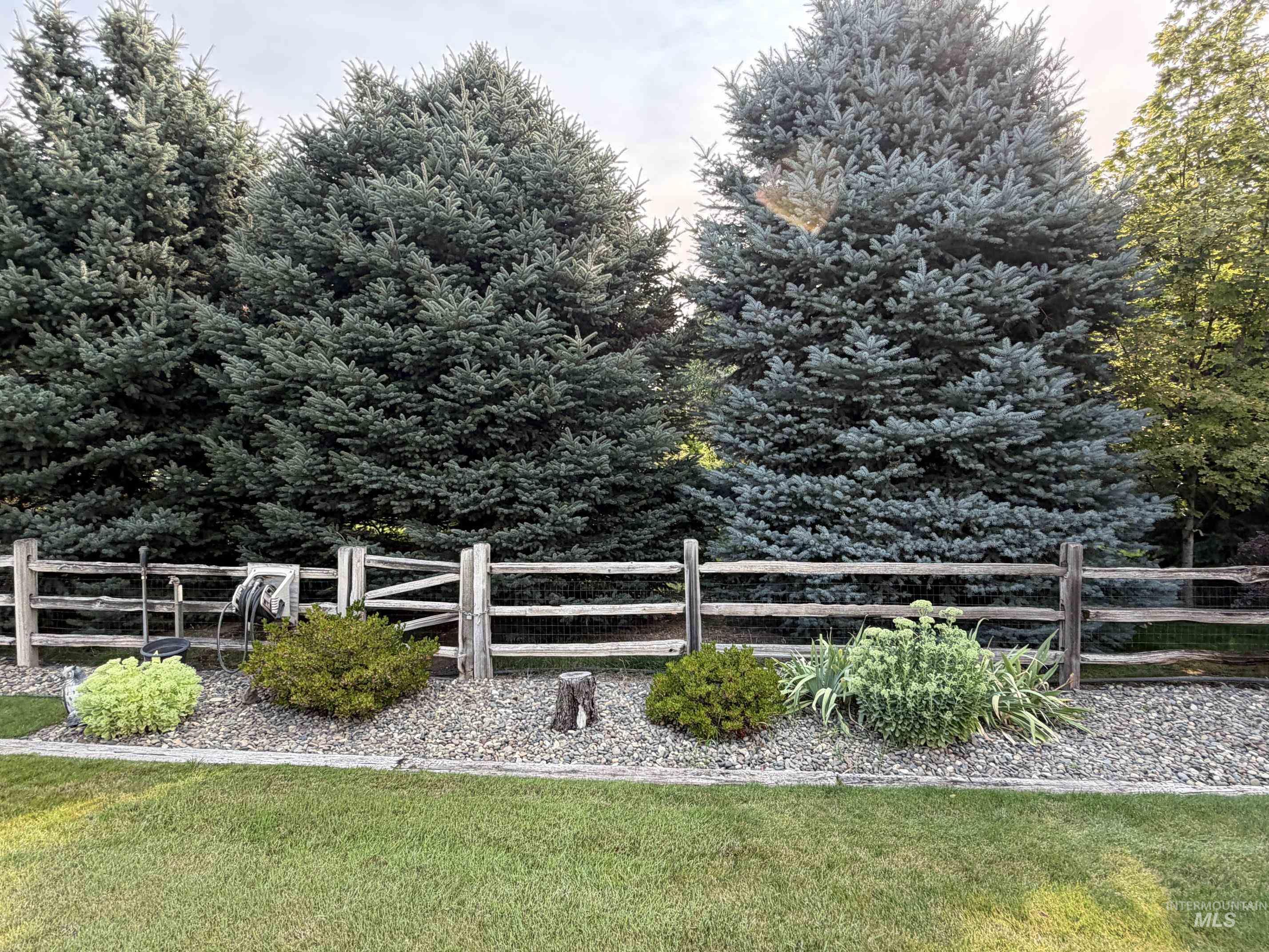 3203 4th Street, Lewiston, Idaho 83501, 3 Bedrooms, 2.5 Bathrooms, Residential For Sale, Price $500,000,MLS 98997090