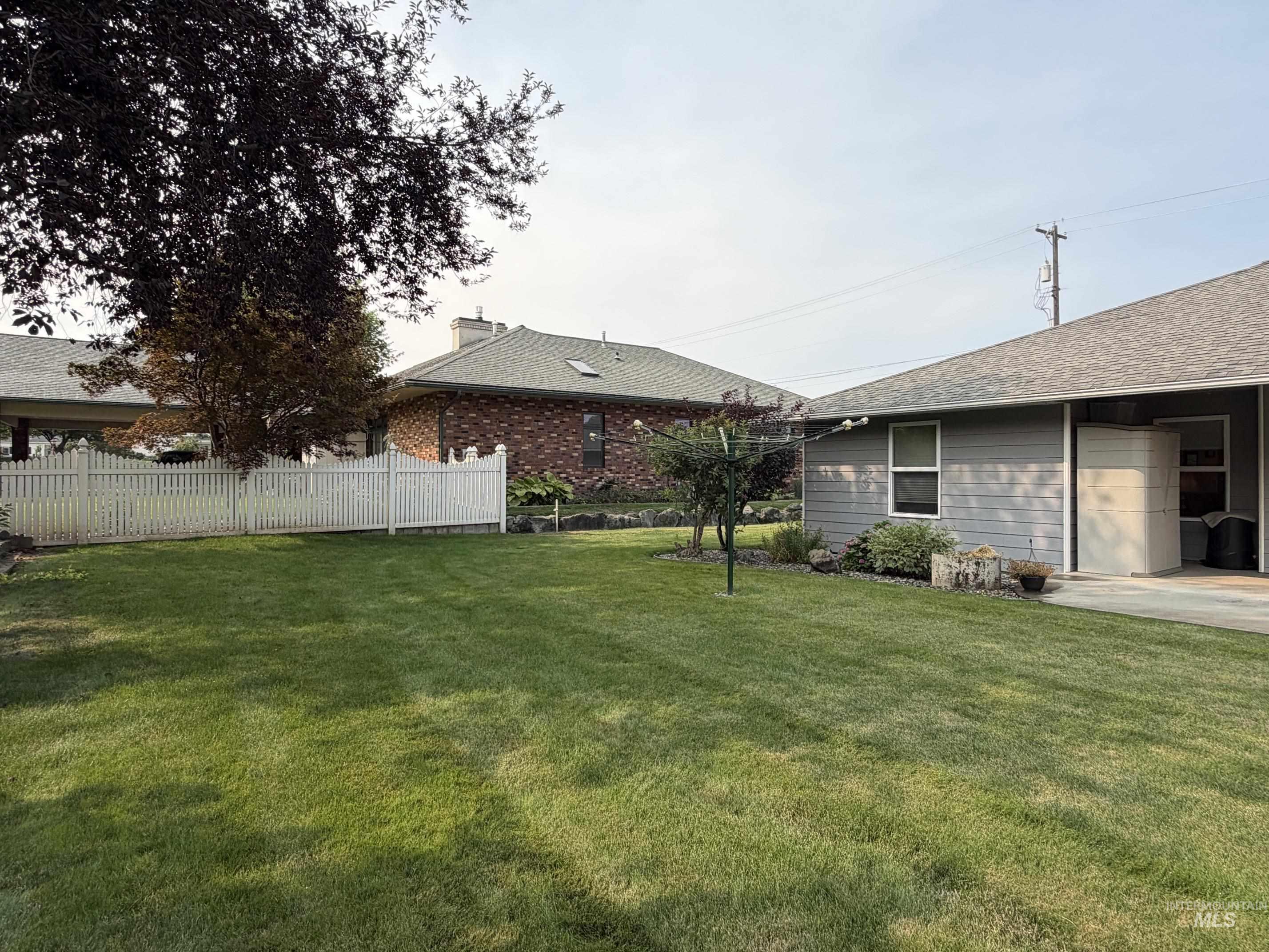 3203 4th Street, Lewiston, Idaho 83501, 3 Bedrooms, 2.5 Bathrooms, Residential For Sale, Price $500,000,MLS 98997090