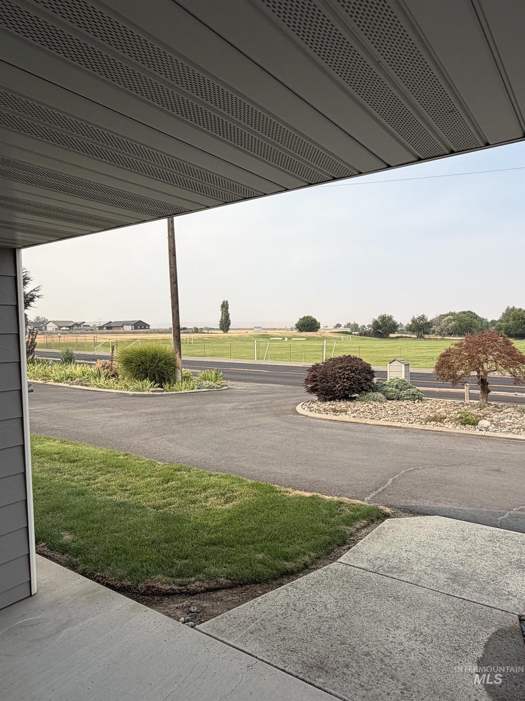 3203 4th Street, Lewiston, Idaho 83501, 3 Bedrooms, 2.5 Bathrooms, Residential For Sale, Price $500,000,MLS 98997090