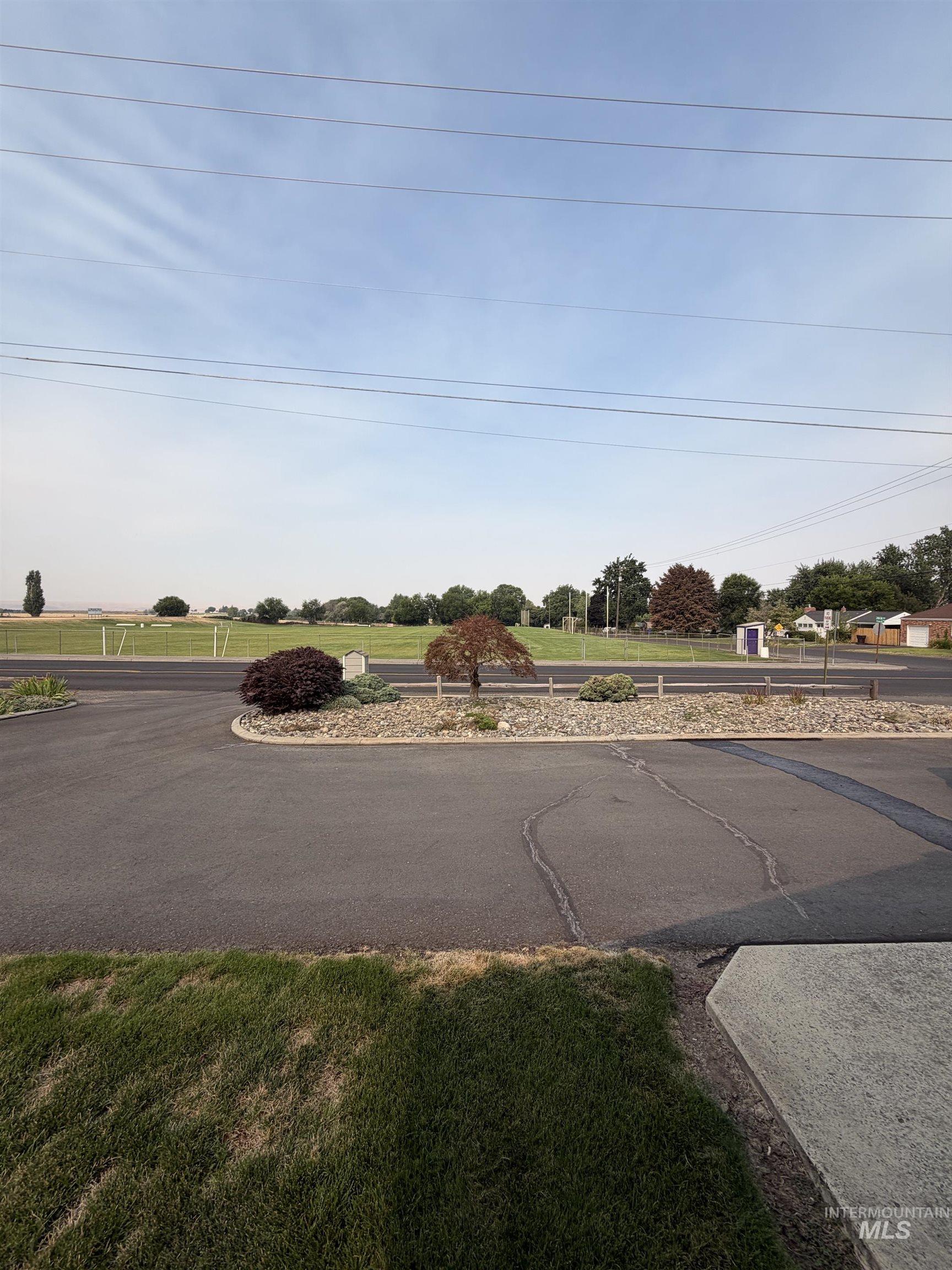 3203 4th Street, Lewiston, Idaho 83501, 3 Bedrooms, 2.5 Bathrooms, Residential For Sale, Price $500,000,MLS 98997090