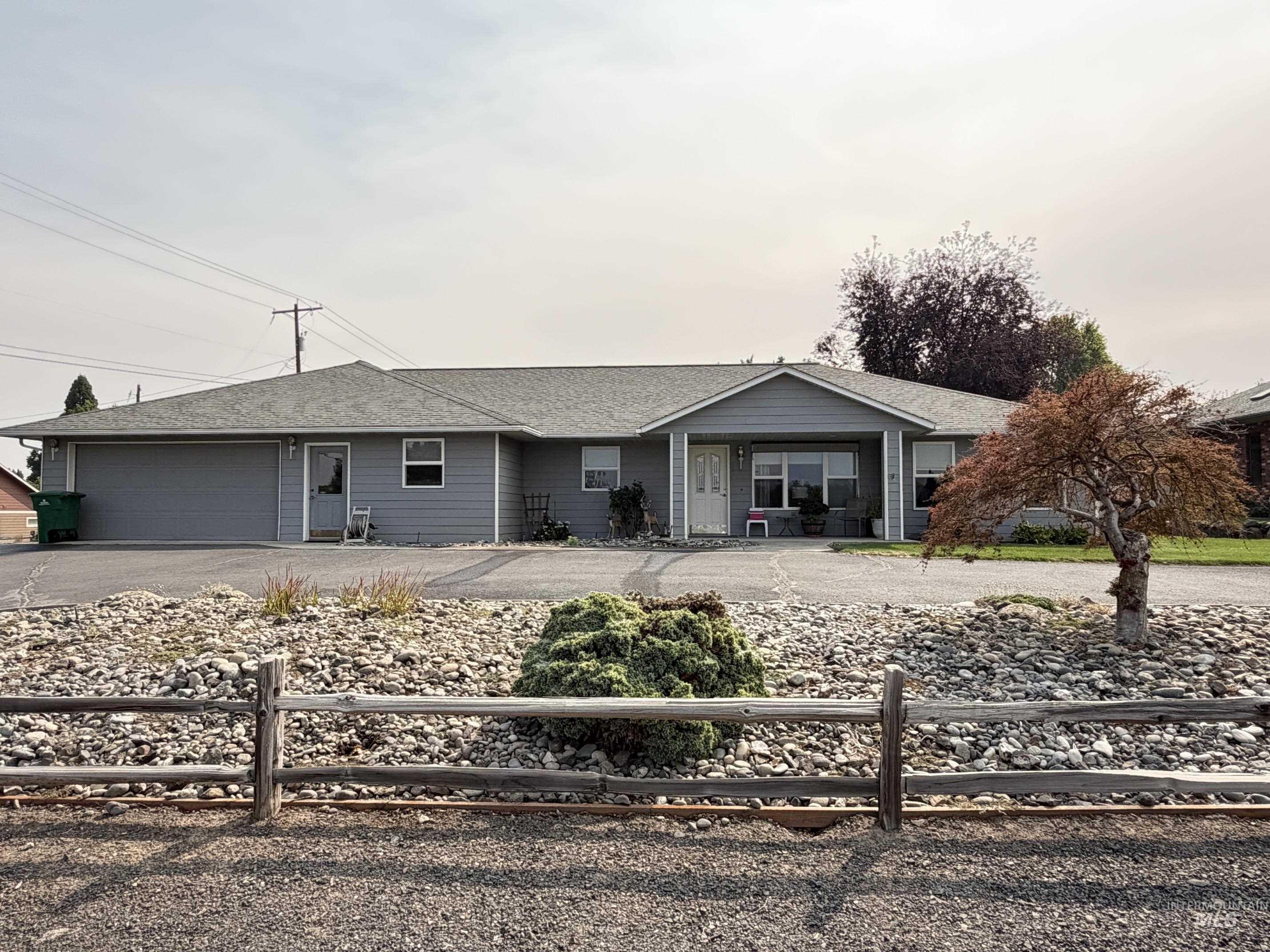 3203 4th Street, Lewiston, Idaho 83501, 3 Bedrooms, 2.5 Bathrooms, Residential For Sale, Price $500,000,MLS 98997090