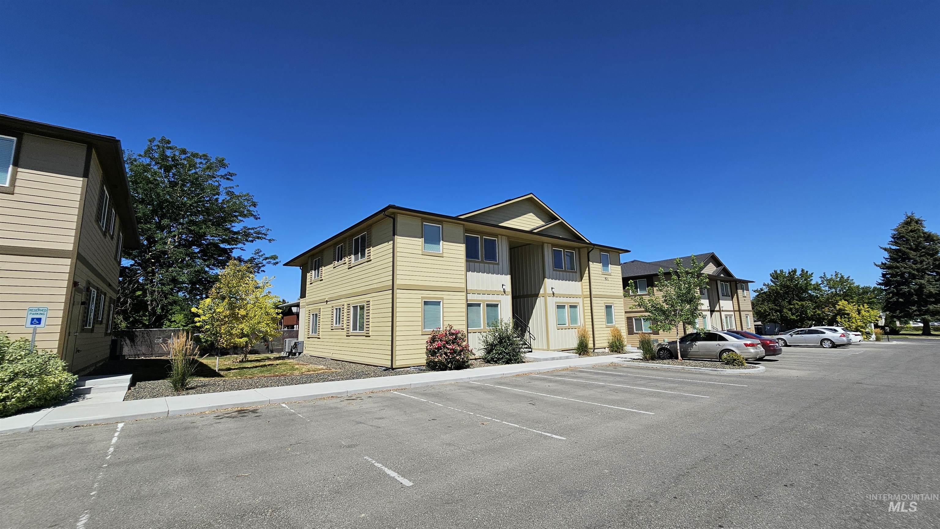 509-523 Rose St, Twin Falls, Idaho 83301, 2 Bedrooms, 2 Bathrooms, Residential Income For Sale, Price $8,100,000,MLS 98997092