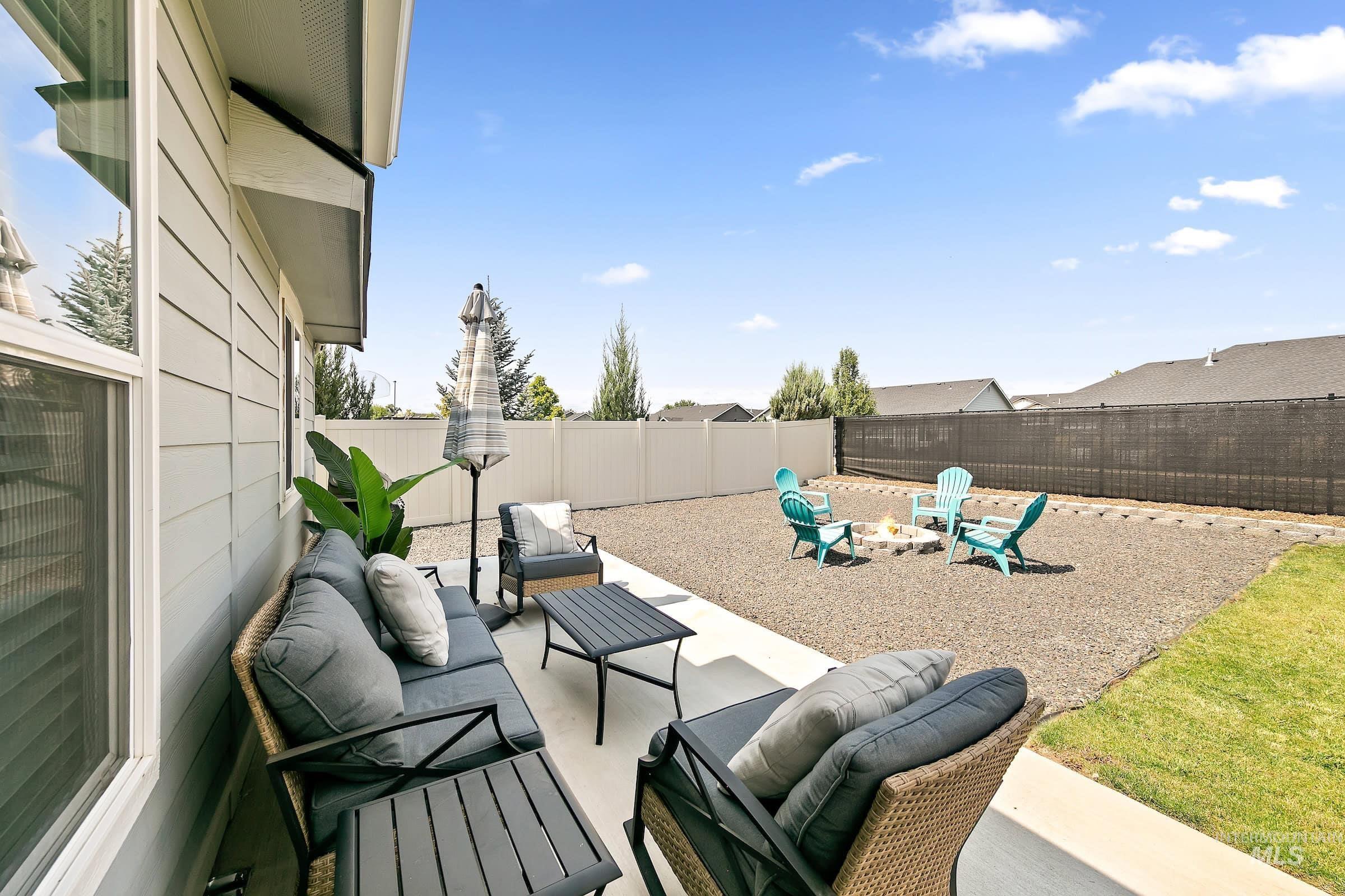 3400 S Edge Rim Way, Meridian, Idaho 83642, 4 Bedrooms, 2 Bathrooms, Residential For Sale, Price $489,000,MLS 98997094