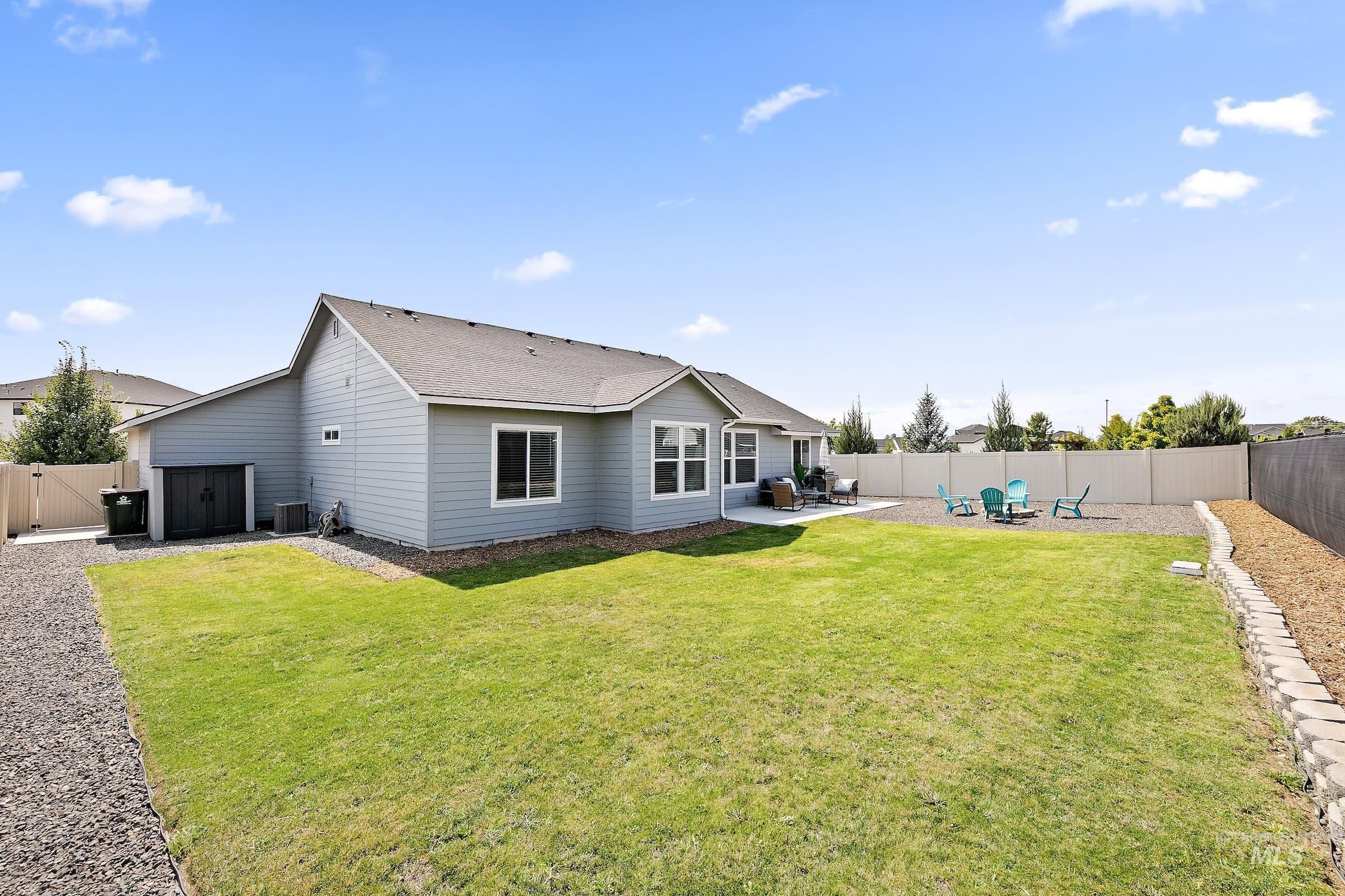 3400 S Edge Rim Way, Meridian, Idaho 83642, 4 Bedrooms, 2 Bathrooms, Residential For Sale, Price $489,000,MLS 98997094
