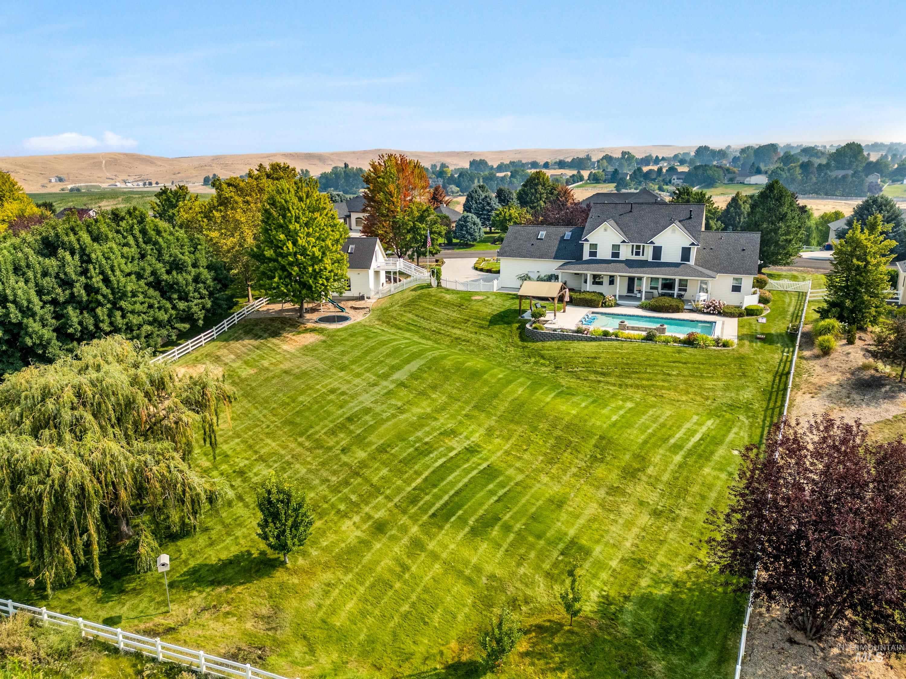 4865 N High Prairie Pl, Star, Idaho 83669, 4 Bedrooms, 3.5 Bathrooms, Residential For Sale, Price $1,250,000,MLS 98997095