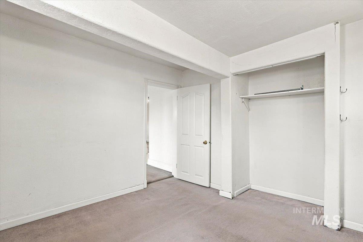 212 NE 2nd St, Meridian, Idaho 83642, 2 Bedrooms, 1 Bathroom, Residential For Sale, Price $289,500,MLS 98997096