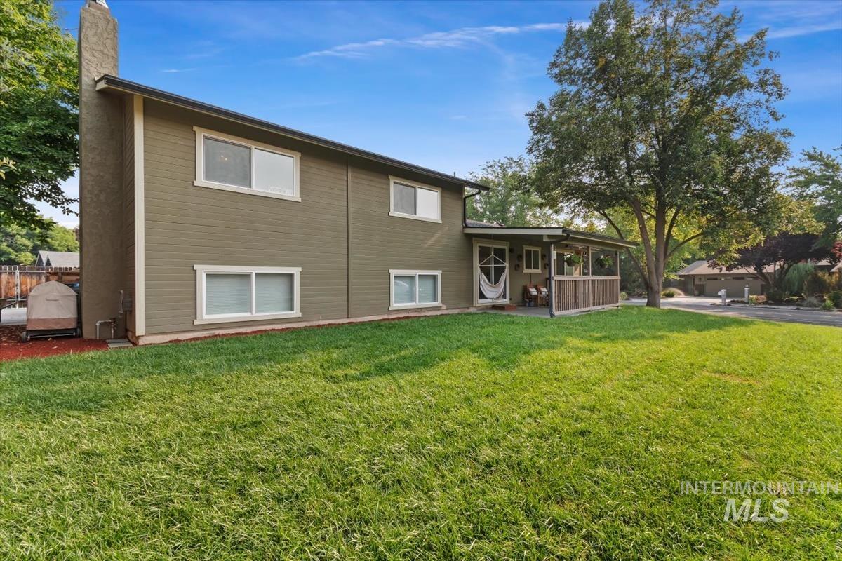 969 Farrington, Eagle, Idaho 83616, 4 Bedrooms, 3 Bathrooms, Residential For Sale, Price $675,000,MLS 98997097