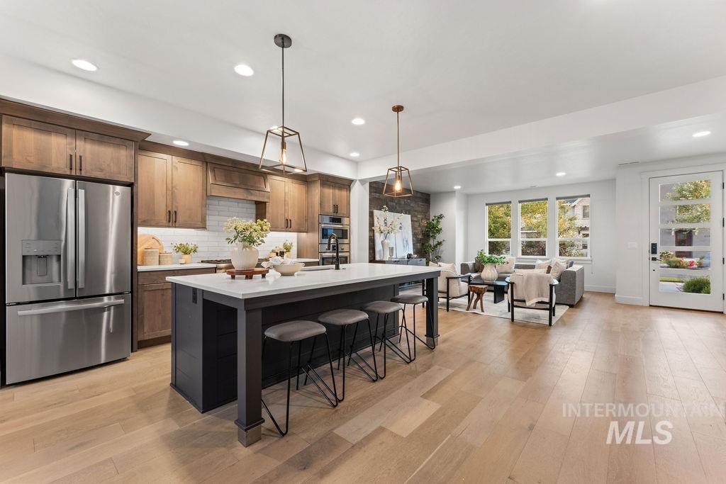 4240 E Parkcenter Blvd., Boise, Idaho 83716, 3 Bedrooms, 2.5 Bathrooms, Residential For Sale, Price $695,000, 98997099