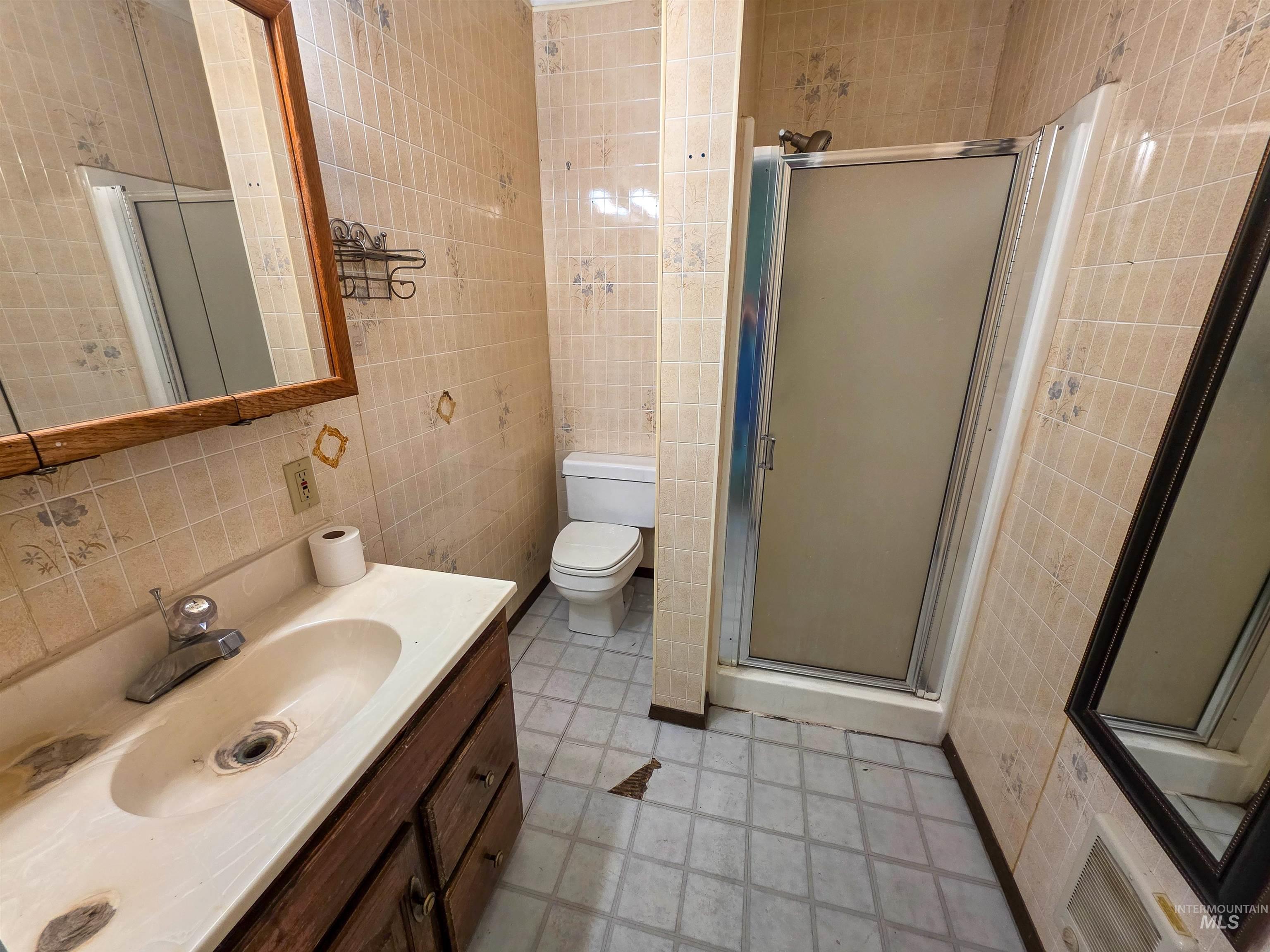 816 10th Ave, Lewiston, Idaho 83501, 3 Bedrooms, 2 Bathrooms, Residential For Sale, Price $327,500,MLS 98997100