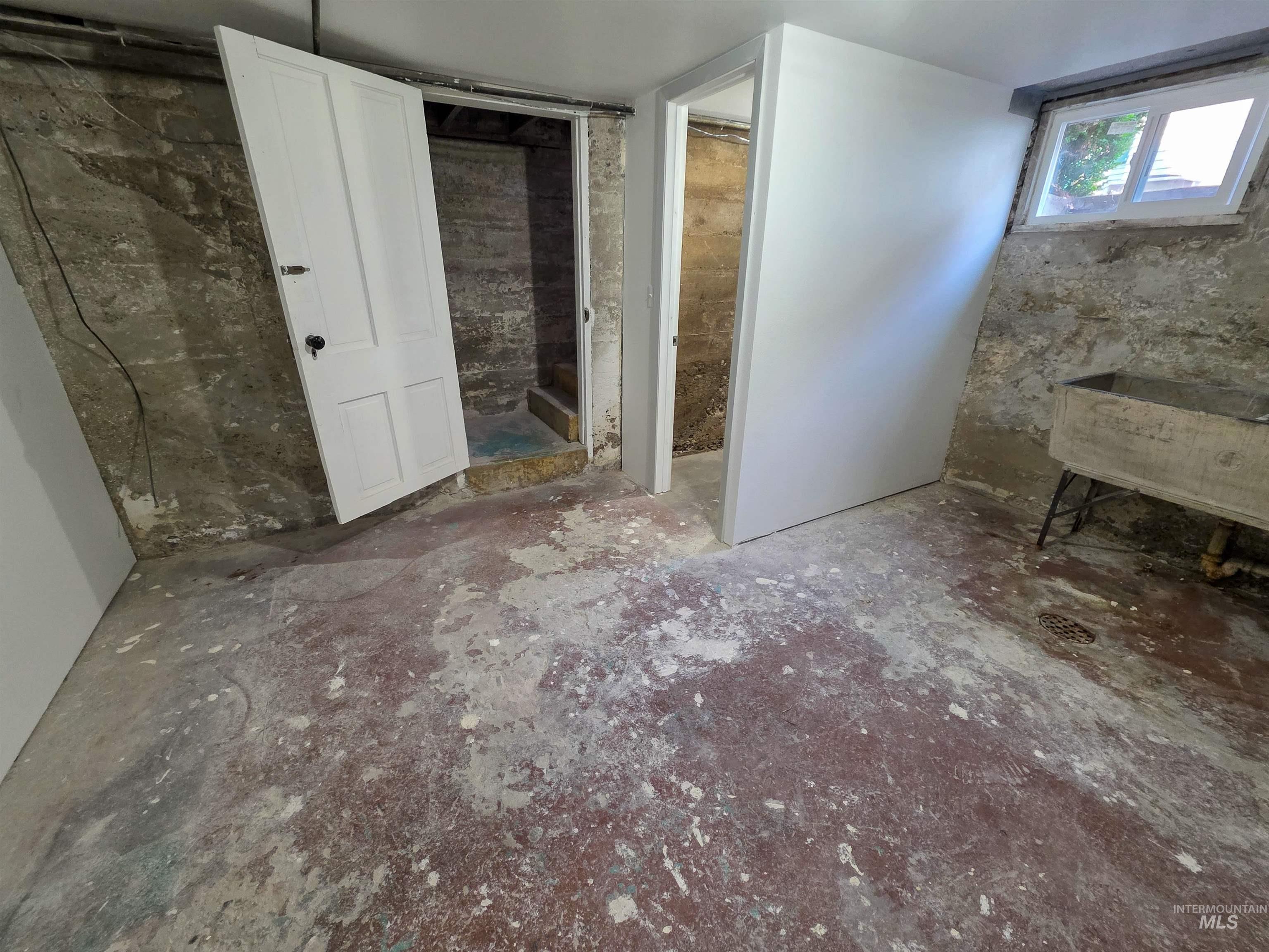 816 10th Ave, Lewiston, Idaho 83501, 3 Bedrooms, 2 Bathrooms, Residential For Sale, Price $327,500,MLS 98997100