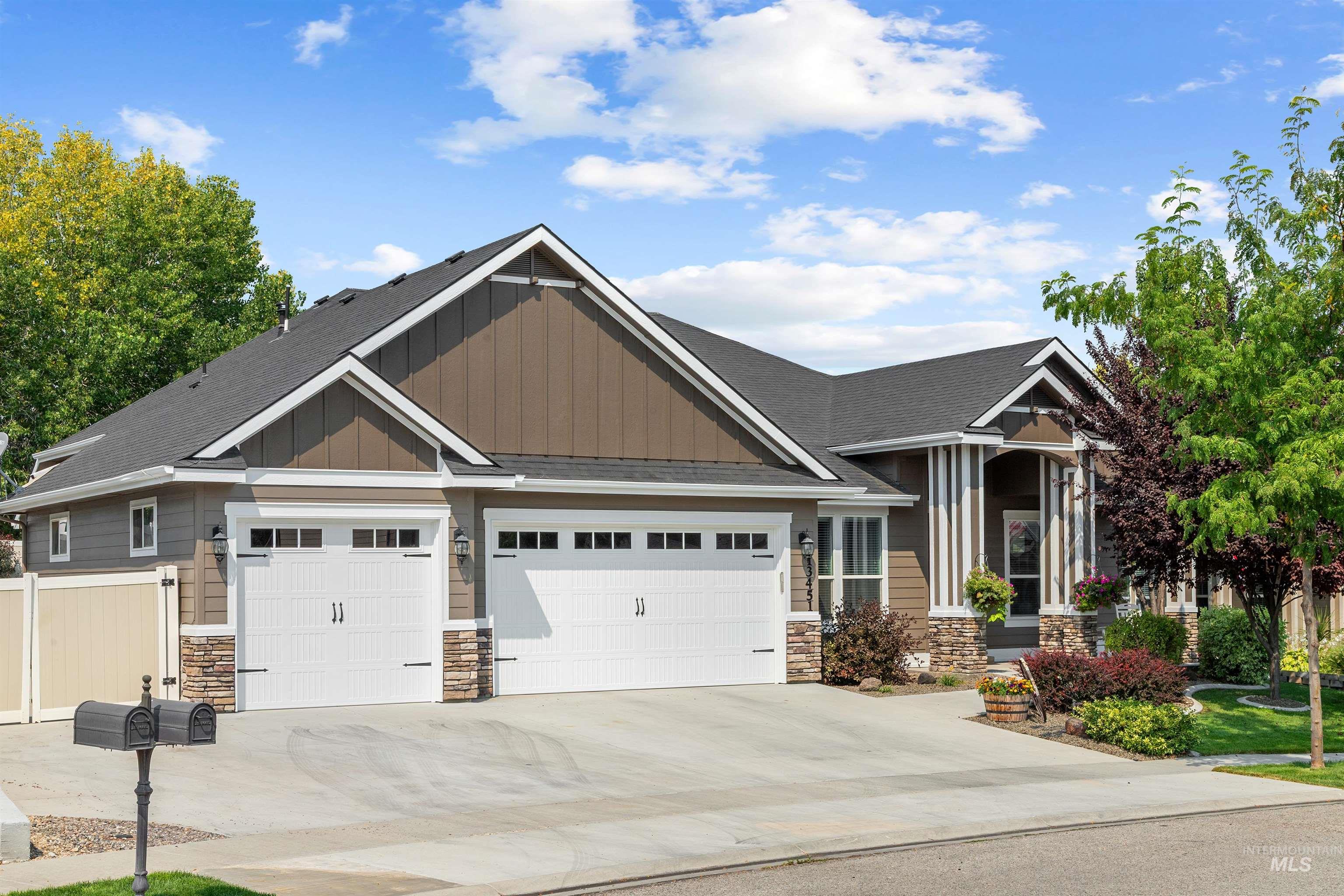 13451 S Stockbridge way, Nampa, Idaho 83686, 3 Bedrooms, 3 Bathrooms, Residential For Sale, Price $650,000,MLS 98997104