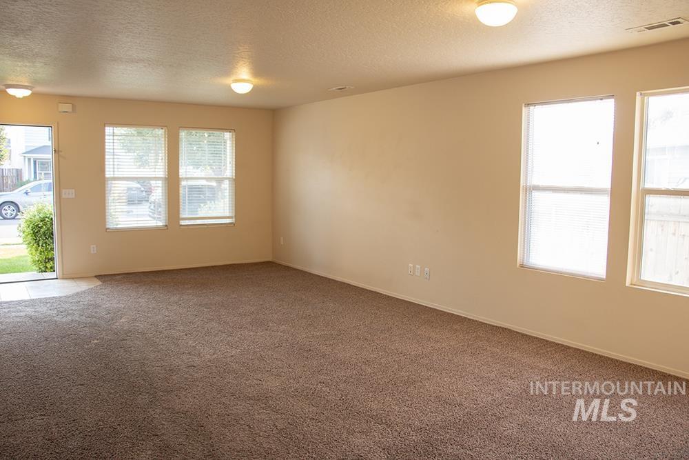 37 N Willow Wind Way, Nampa, Idaho 83651, 5 Bedrooms, 2.5 Bathrooms, Residential For Sale, Price $463,000,MLS 98997105