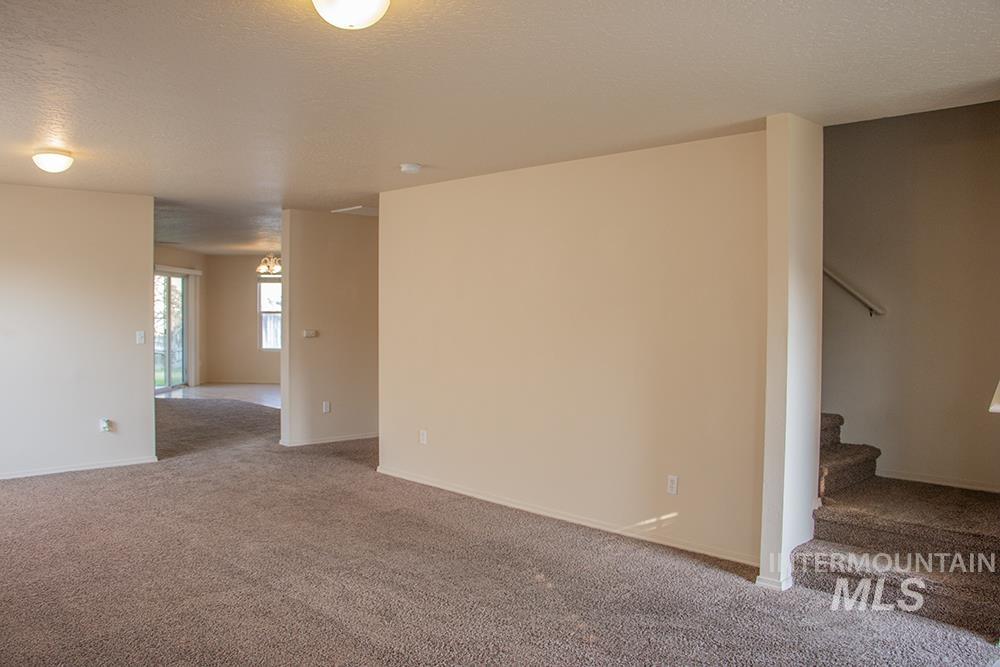 37 N Willow Wind Way, Nampa, Idaho 83651, 5 Bedrooms, 2.5 Bathrooms, Residential For Sale, Price $463,000,MLS 98997105