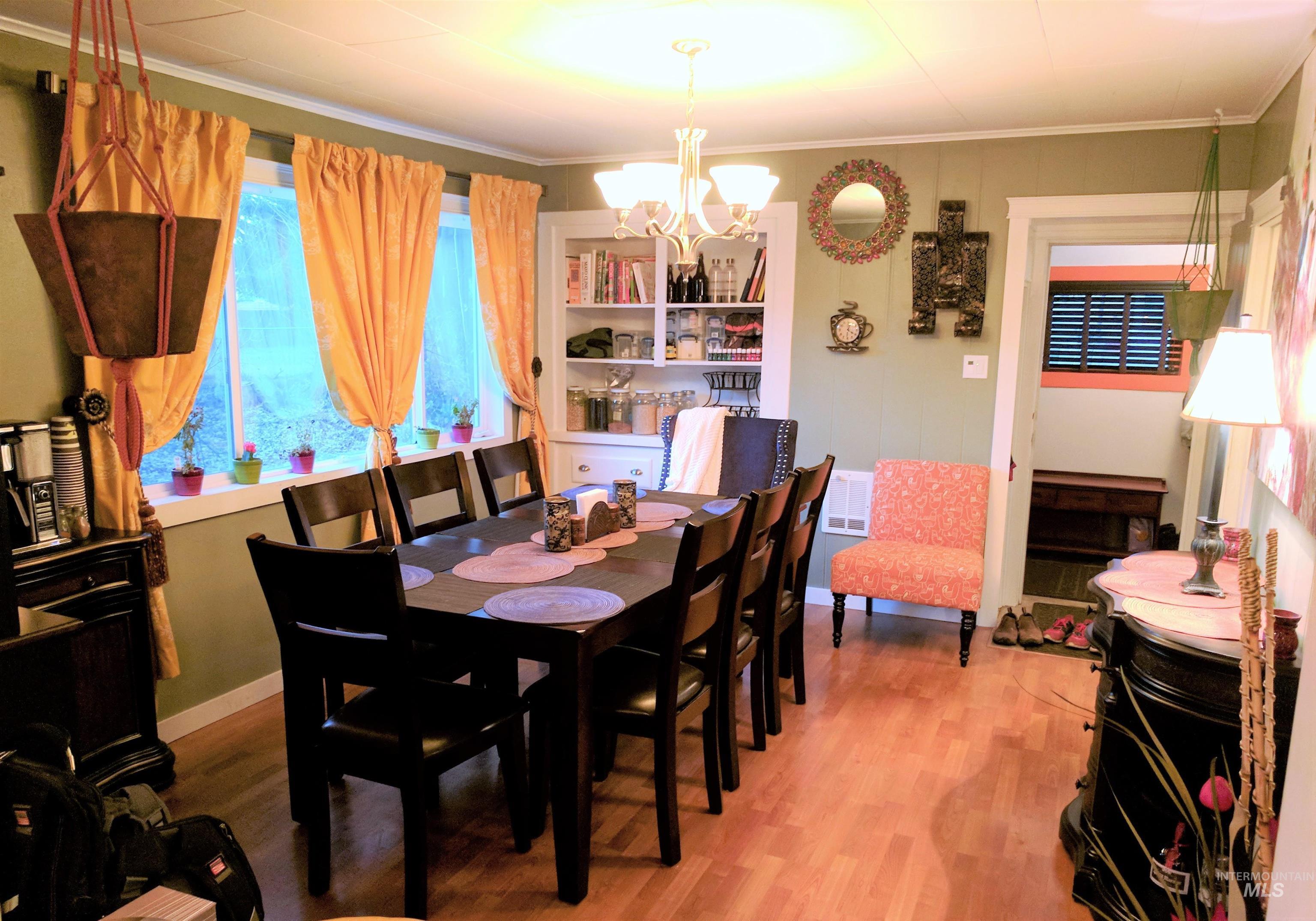 1936 E F St, Moscow, Idaho 83843, 3 Bedrooms, 1 Bathroom, Residential For Sale, Price $310,000,MLS 98997107