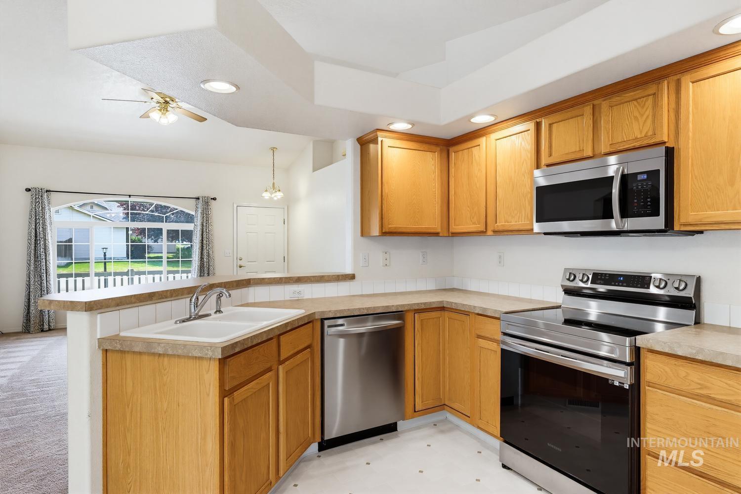 8156 W Orbit Dr, Boise, Idaho 83709, 3 Bedrooms, 2 Bathrooms, Residential For Sale, Price $440,000,MLS 98997109