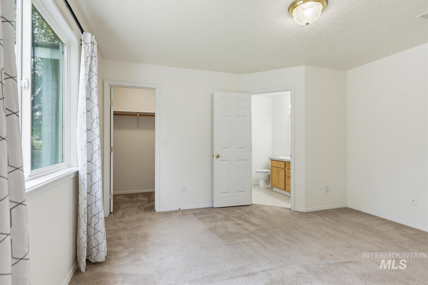8156 W Orbit Dr, Boise, Idaho 83709, 3 Bedrooms, 2 Bathrooms, Residential For Sale, Price $440,000,MLS 98997109