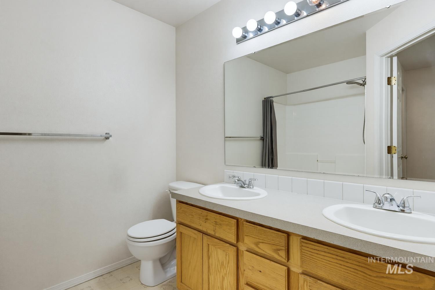 8156 W Orbit Dr, Boise, Idaho 83709, 3 Bedrooms, 2 Bathrooms, Residential For Sale, Price $440,000,MLS 98997109