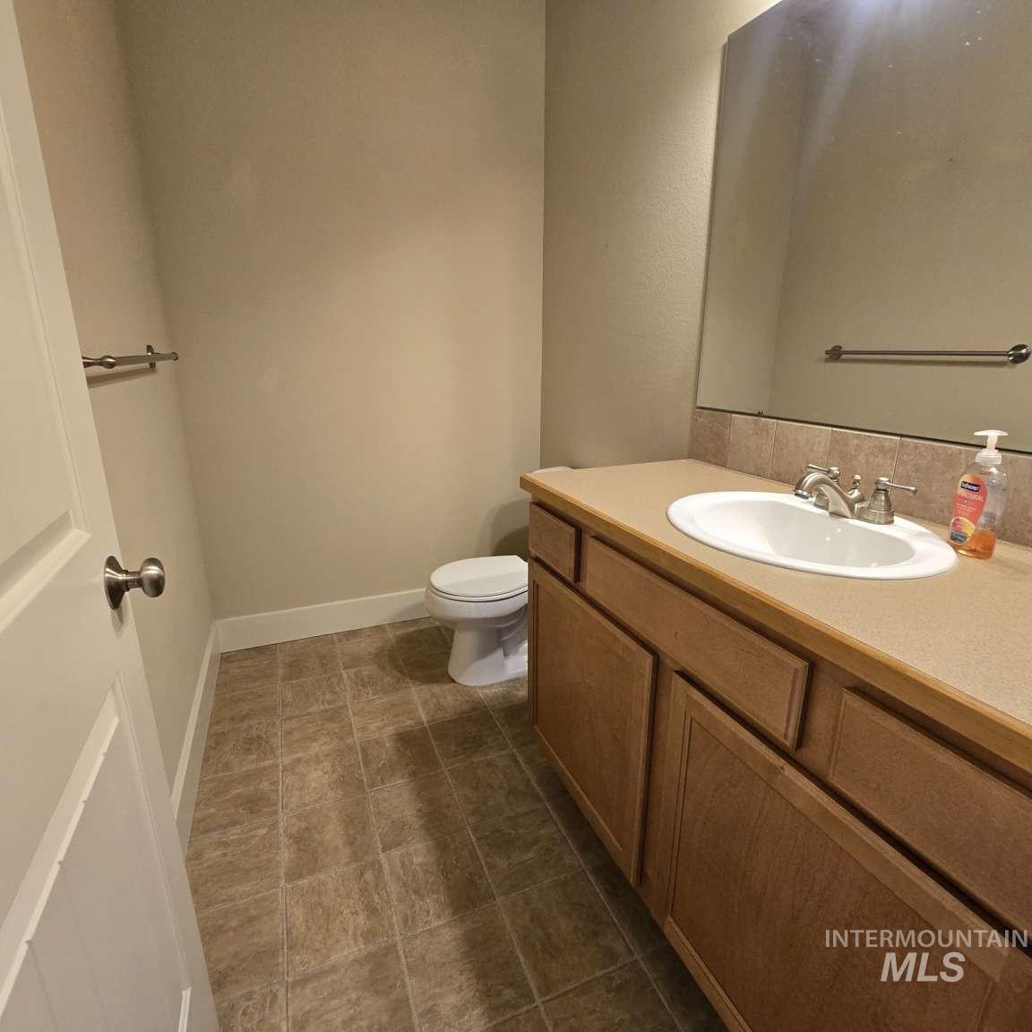 2877 E Shadowwolf Dr, Eagle, Idaho 83616, 3 Bedrooms, 2.5 Bathrooms, Residential For Sale, Price $624,000,MLS 98997114