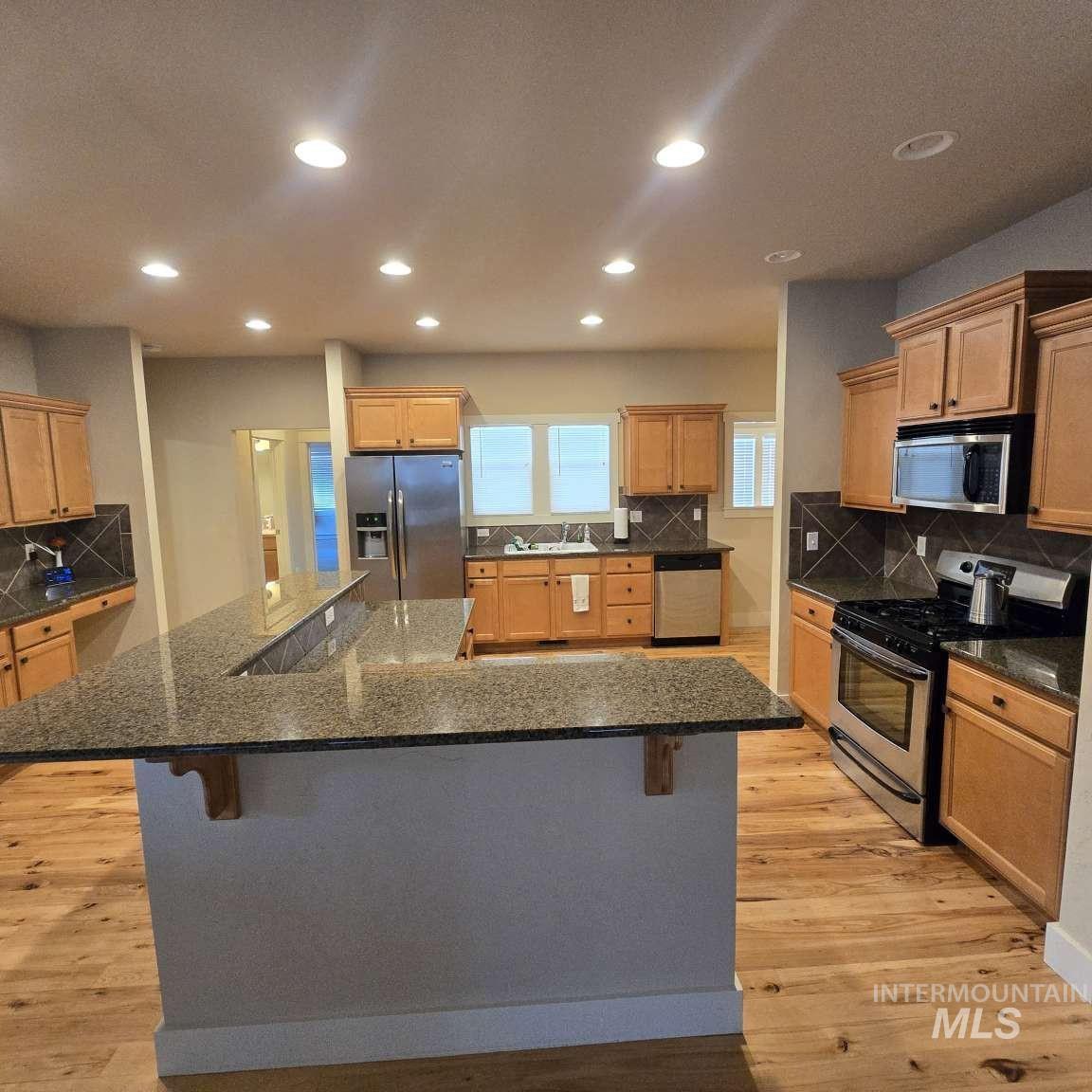 2877 E Shadowwolf Dr, Eagle, Idaho 83616, 3 Bedrooms, 2.5 Bathrooms, Residential For Sale, Price $624,000,MLS 98997114