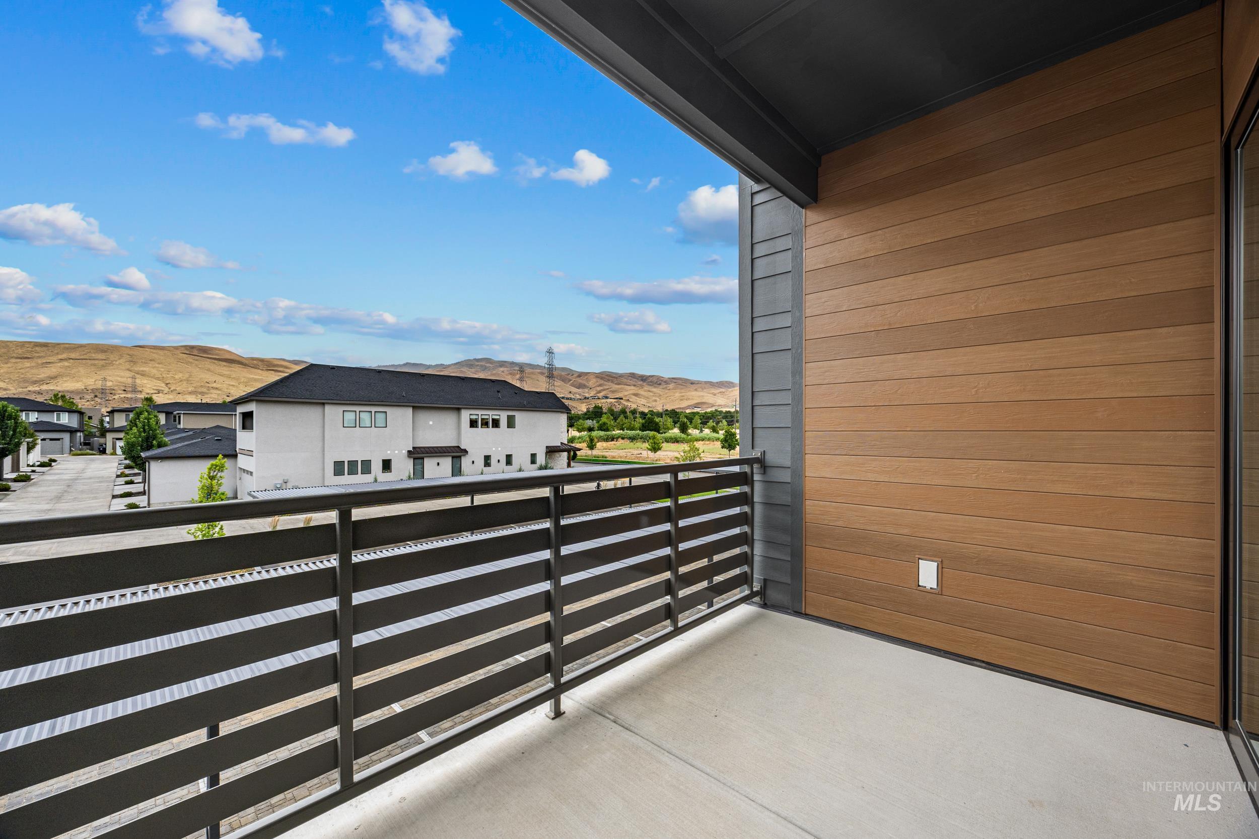 4430 E Haystack St, Boise, Idaho 83716, 2 Bedrooms, 2 Bathrooms, Residential For Sale, Price $489,900,MLS 98997115