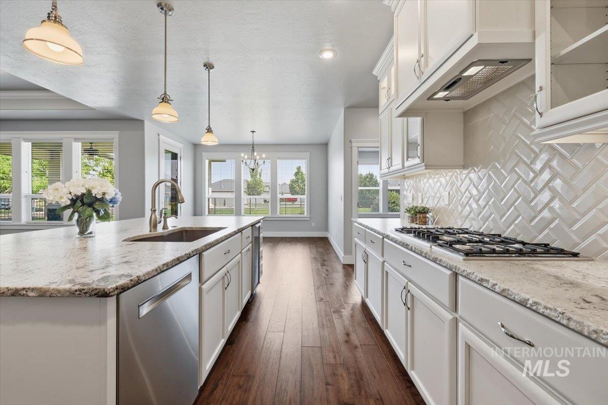 4482 Gabbro Way, Nampa, Idaho 83686, 3 Bedrooms, 2.5 Bathrooms, Residential For Sale, Price $549,900,MLS 98997118