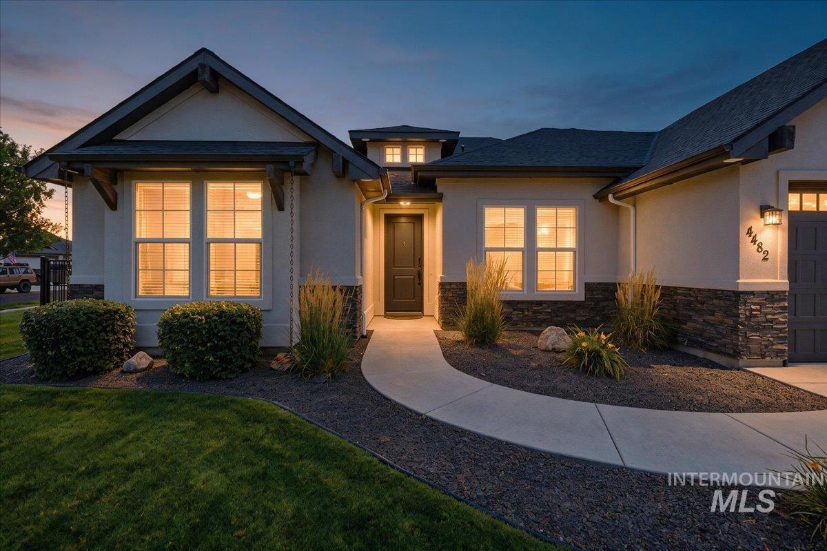 4482 Gabbro Way, Nampa, Idaho 83686, 3 Bedrooms, 2.5 Bathrooms, Residential For Sale, Price $549,900,MLS 98997118