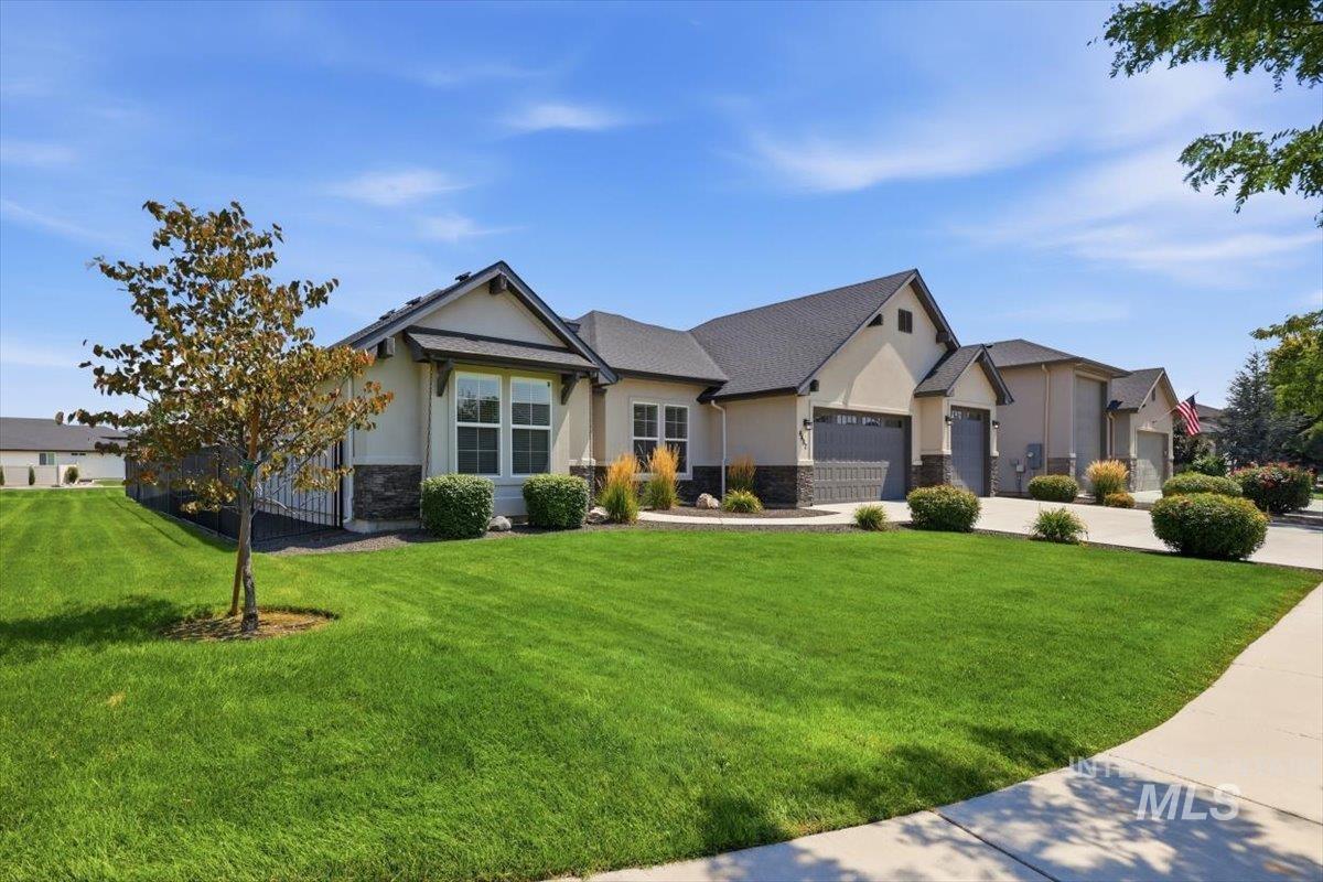 4482 Gabbro Way, Nampa, Idaho 83686, 3 Bedrooms, 2.5 Bathrooms, Residential For Sale, Price $549,900,MLS 98997118