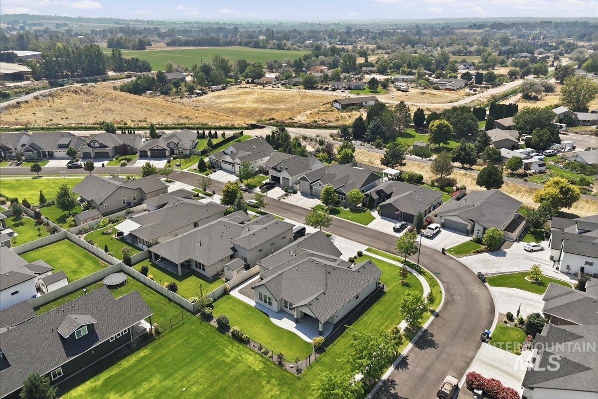 4482 Gabbro Way, Nampa, Idaho 83686, 3 Bedrooms, 2.5 Bathrooms, Residential For Sale, Price $549,900,MLS 98997118