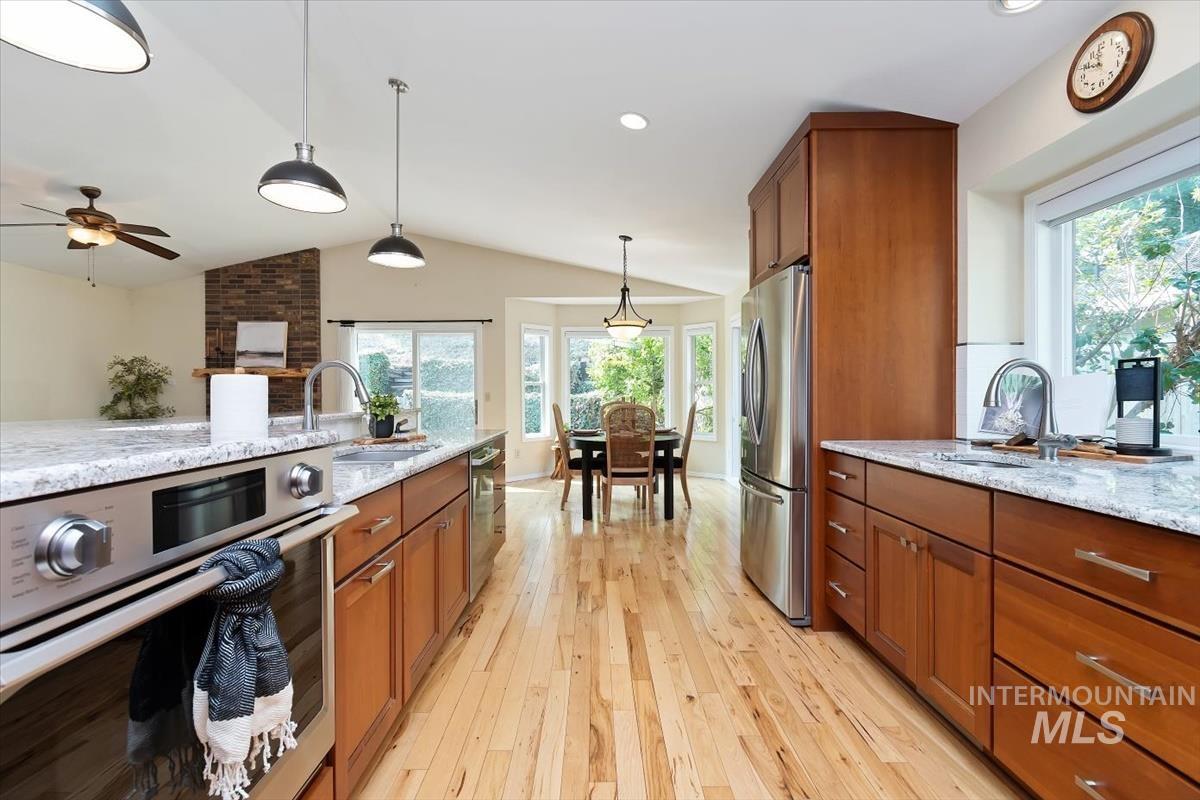 3787 E Shady Glen Dr, Boise, Idaho 83706, 3 Bedrooms, 2 Bathrooms, Residential For Sale, Price $749,900,MLS 98997120