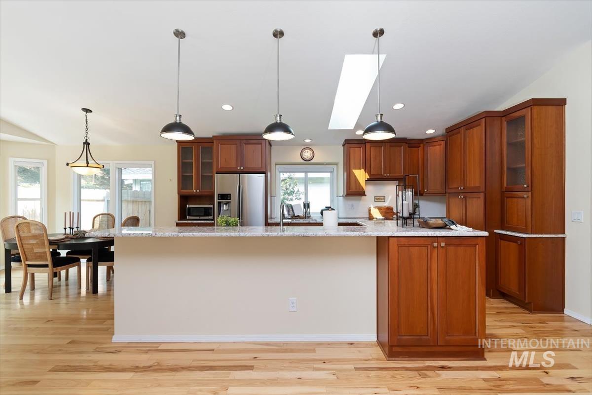 3787 E Shady Glen Dr, Boise, Idaho 83706, 3 Bedrooms, 2 Bathrooms, Residential For Sale, Price $749,900,MLS 98997120