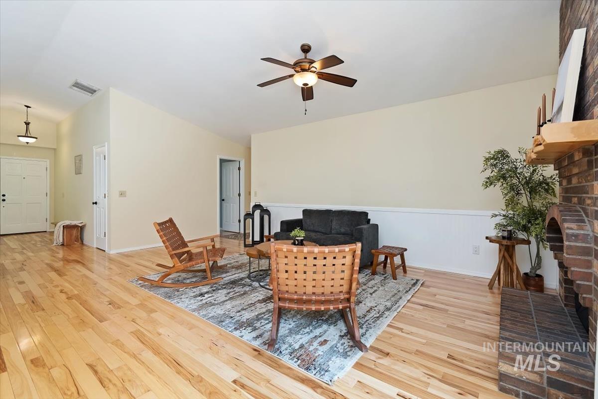 3787 E Shady Glen Dr, Boise, Idaho 83706, 3 Bedrooms, 2 Bathrooms, Residential For Sale, Price $749,900,MLS 98997120