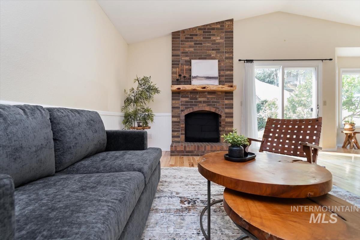 3787 E Shady Glen Dr, Boise, Idaho 83706, 3 Bedrooms, 2 Bathrooms, Residential For Sale, Price $749,900,MLS 98997120
