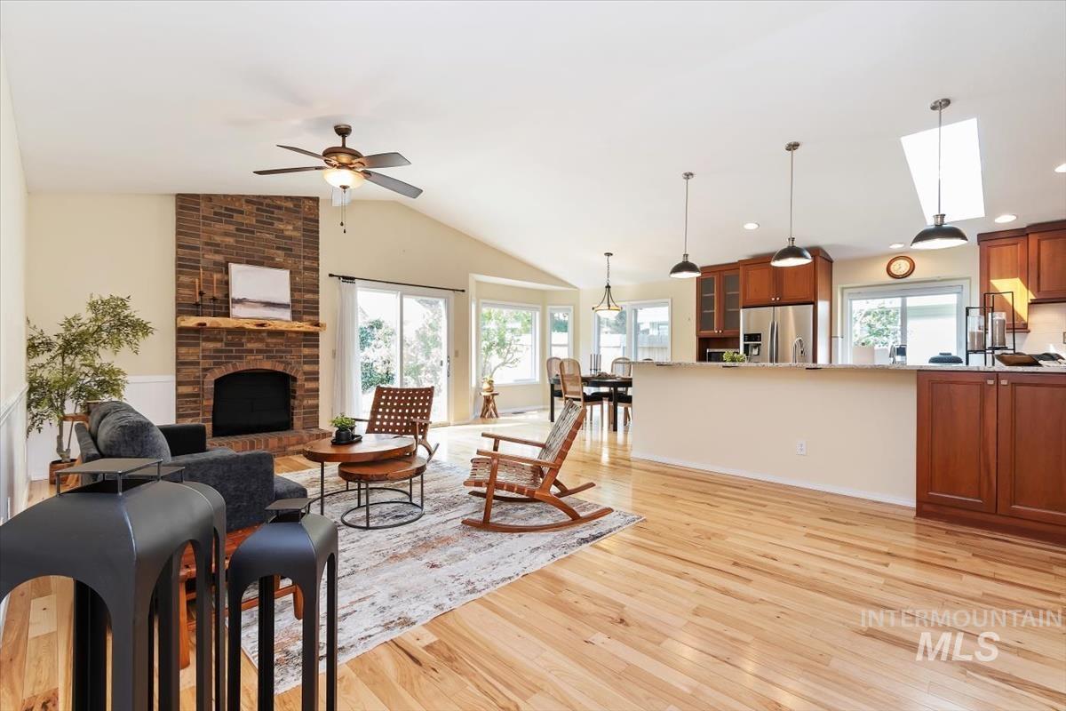 3787 E Shady Glen Dr, Boise, Idaho 83706, 3 Bedrooms, 2 Bathrooms, Residential For Sale, Price $749,900,MLS 98997120