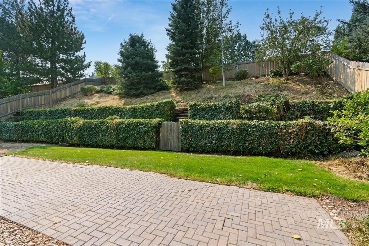 3787 E Shady Glen Dr, Boise, Idaho 83706, 3 Bedrooms, 2 Bathrooms, Residential For Sale, Price $749,900,MLS 98997120