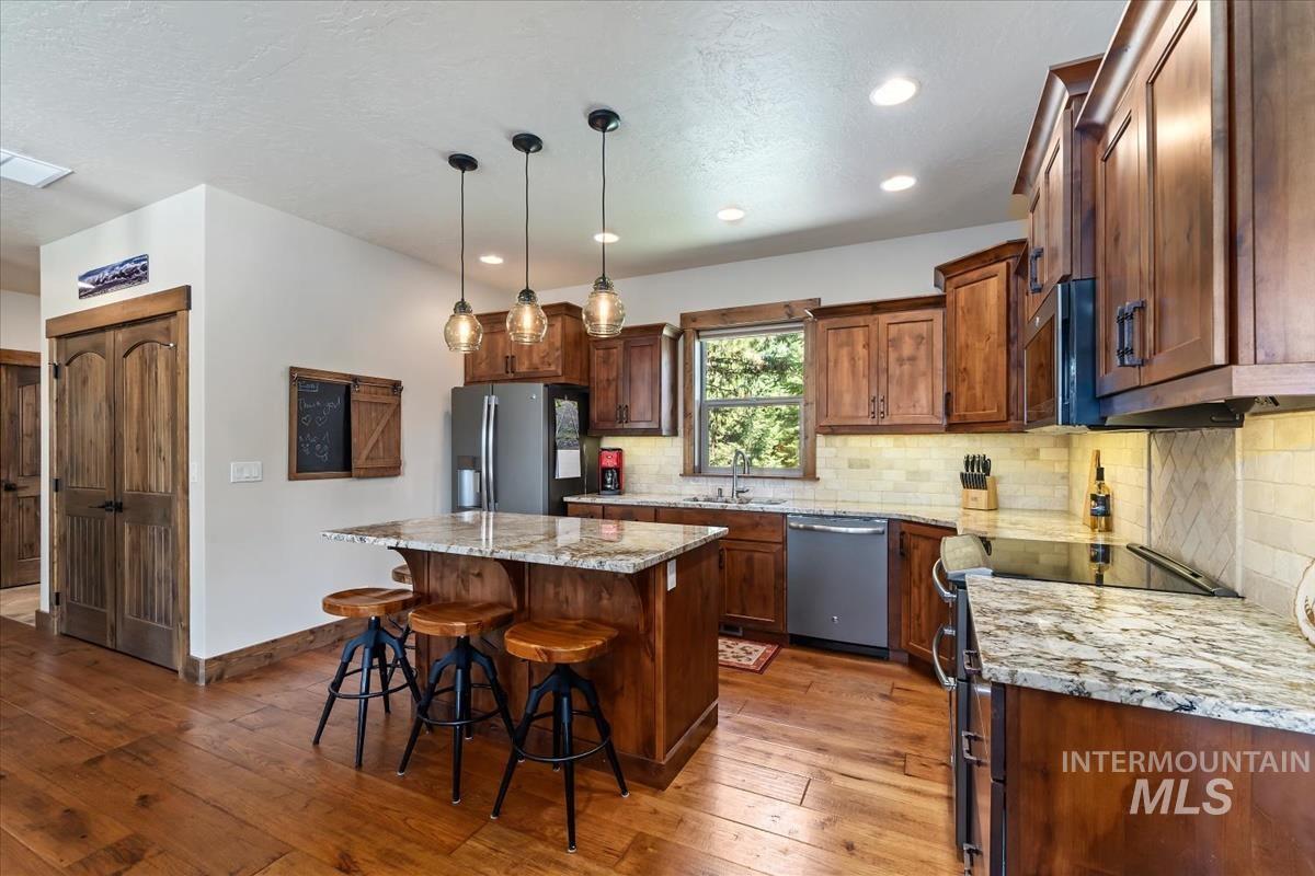 33 Sundance, McCall, Idaho 83638, 3 Bedrooms, 3.5 Bathrooms, Residential For Sale, Price $2,495,000,MLS 98997122